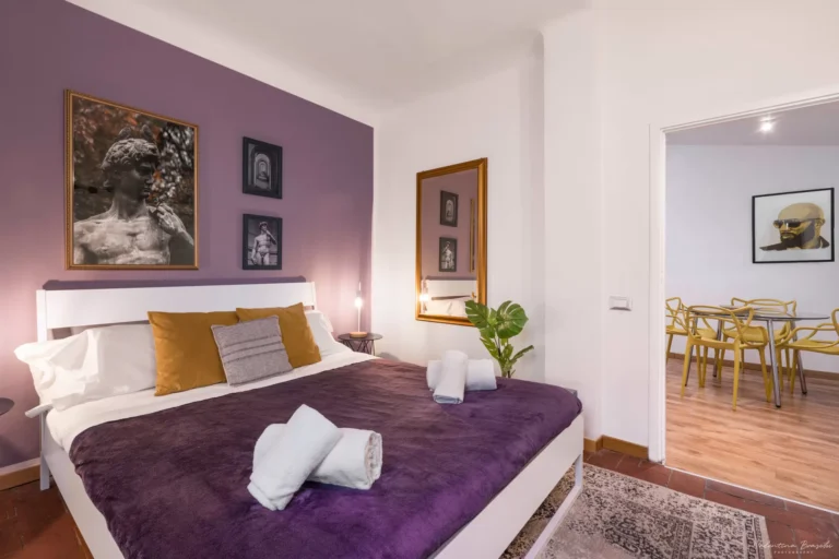 Bedroom, apartment on Borgo dei Greci, Florence